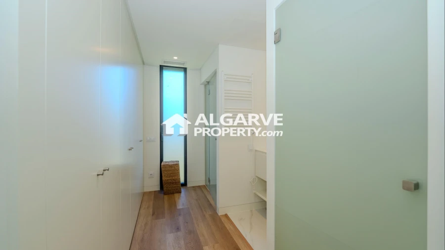 Moradia T3 para Venda em Quarteira Foto 7