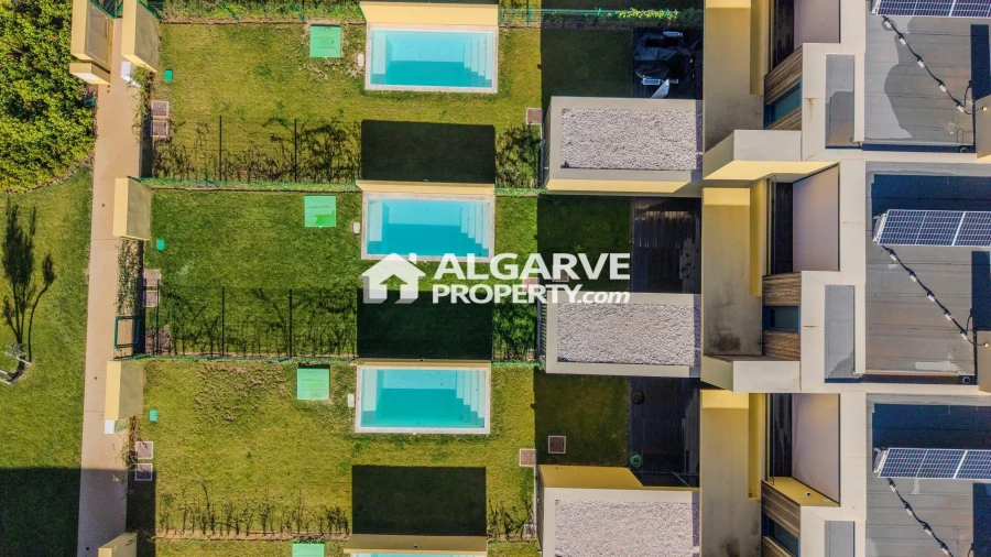 Moradia T3 para Venda em Quarteira Foto 32