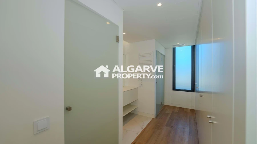 Moradia T3 para Venda em Quarteira Foto 12