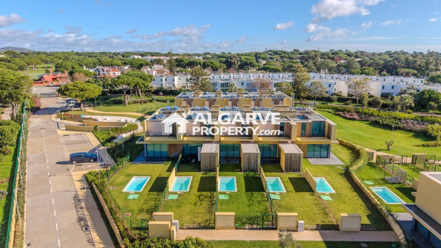 Moradia T3 para Venda em Quarteira Foto 5