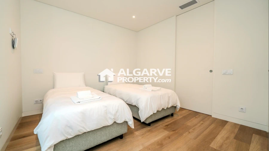 Moradia T3 para Venda em Quarteira Foto 18