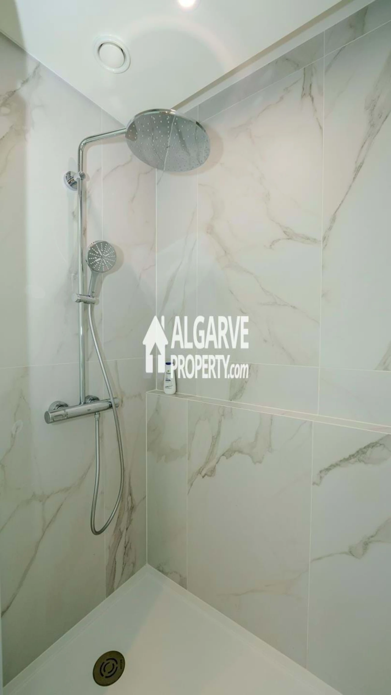 Moradia T3 para Venda em Quarteira Foto 6