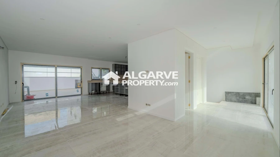 Moradia T3 para Venda em Olhão Foto 8