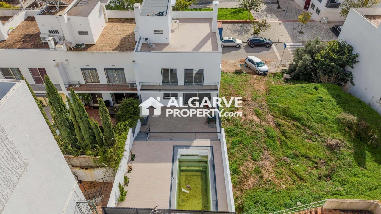 Moradia T3 para Venda em Olhão Foto 12