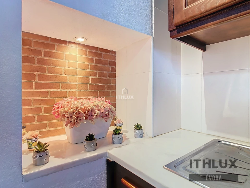 Moradia T2 para Venda em Ciladas Foto 12