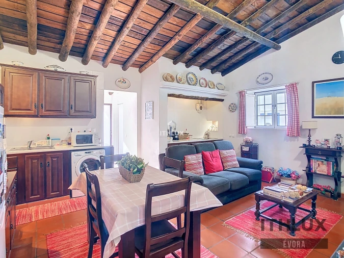 Moradia T2 para Venda em Ciladas Foto 9