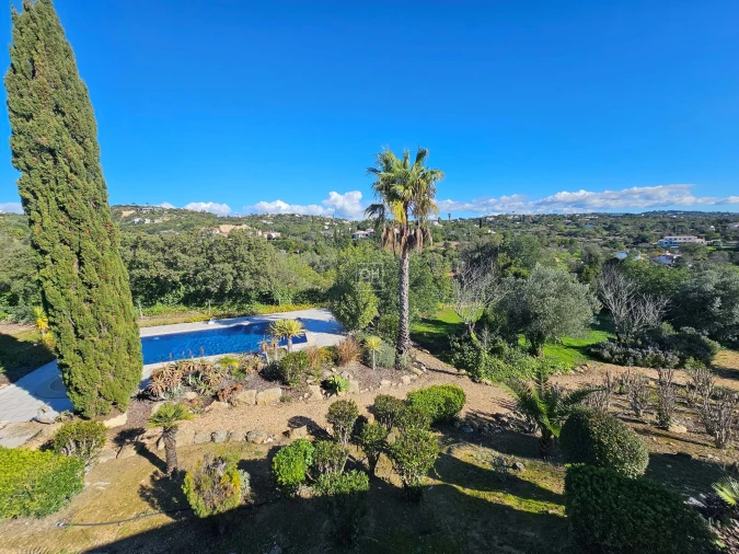 Moradia T3 para Venda em Loule (São Sebastião) Foto 5