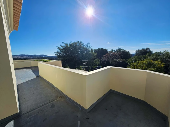 Moradia T3 para Venda em Loule (São Sebastião) Foto 22