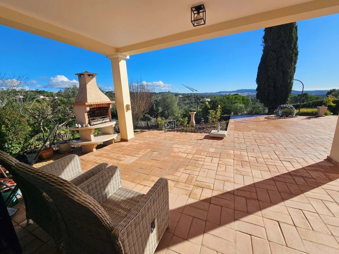 Moradia T3 para Venda em Loule (São Sebastião) Foto 29