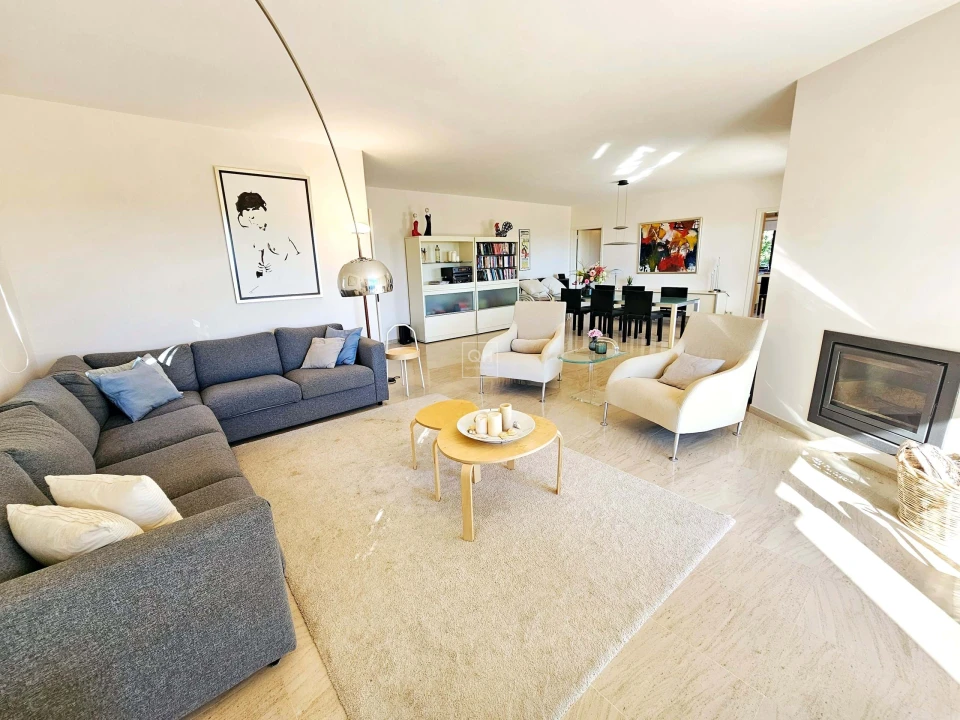 Moradia T3 para Venda em Loule (São Sebastião) Foto 6