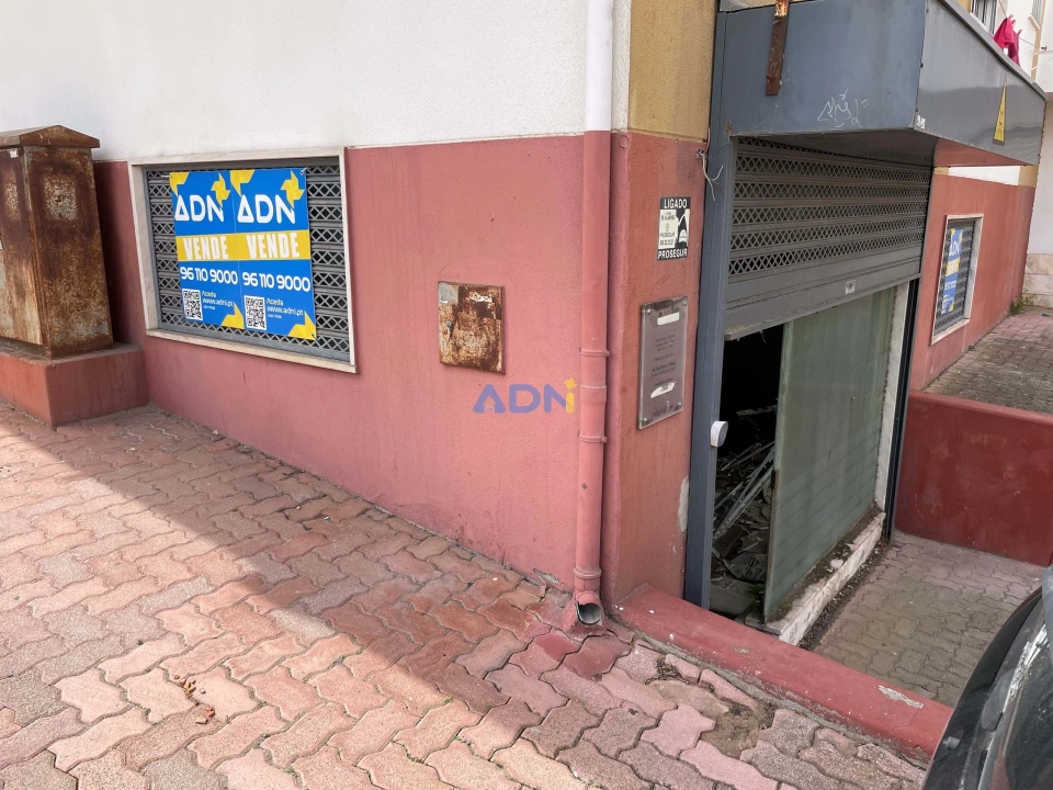 Negócio para Venda em Amora Foto 14