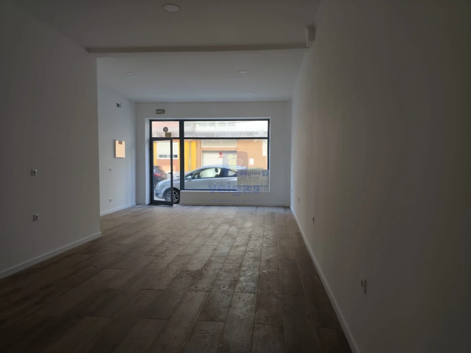 Negócio para Venda em Baixa da Banheira e Vale da Amoreira Foto 7