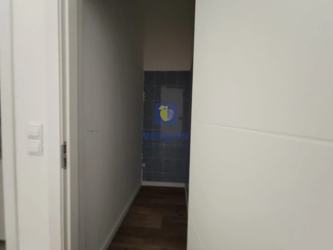 Negócio para Venda em Baixa da Banheira e Vale da Amoreira Foto 11