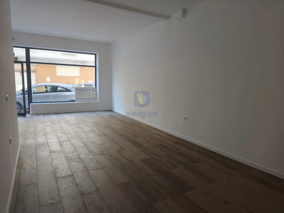 Negócio para Venda em Baixa da Banheira e Vale da Amoreira Foto 6