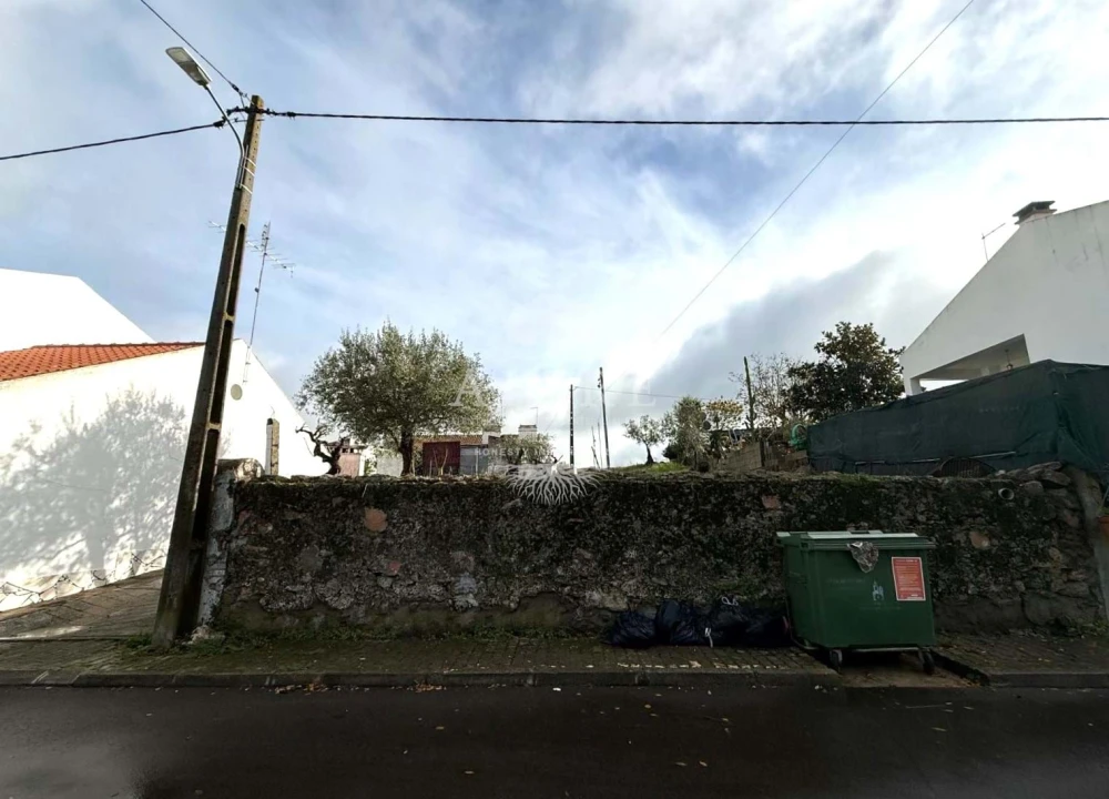 Moradia T2 para Venda em Ciborro Foto 2