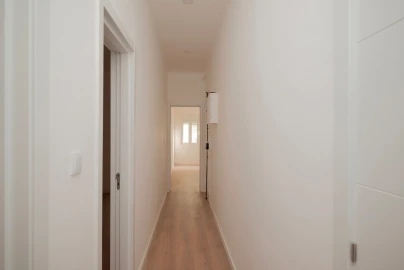 Apartamento T2 para Arrendamento em Arroios