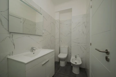 Apartamento T2 para Arrendamento em Arroios