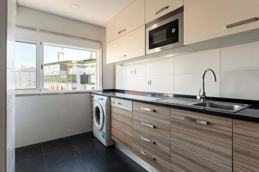 Apartamento T3 para Venda em Algés, Linda-A-Velha e Cruz Quebrada-Dafundo Foto 4