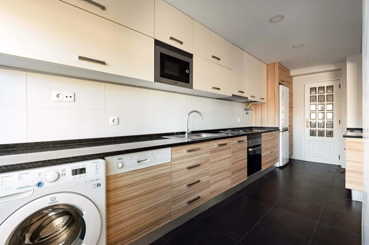 Apartamento T3 para Venda em Algés, Linda-A-Velha e Cruz Quebrada-Dafundo Foto 5