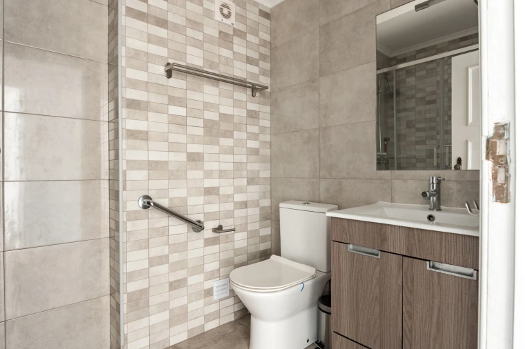 Apartamento T3 para Venda em Algés, Linda-A-Velha e Cruz Quebrada-Dafundo Foto 16