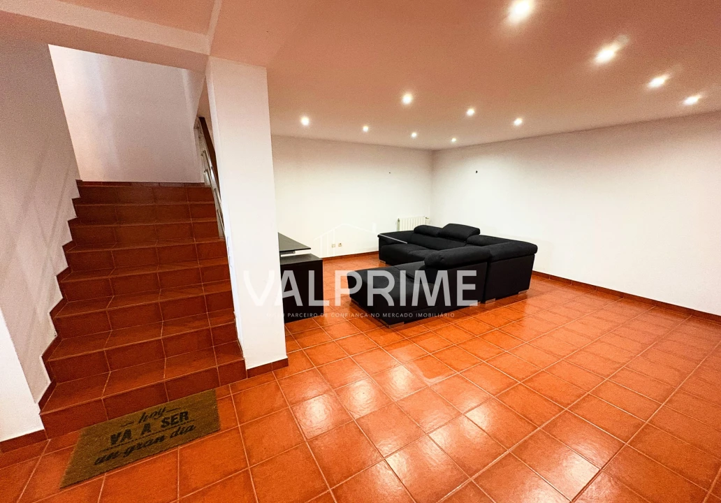 Moradia T4 para Venda em Valongo Foto 46