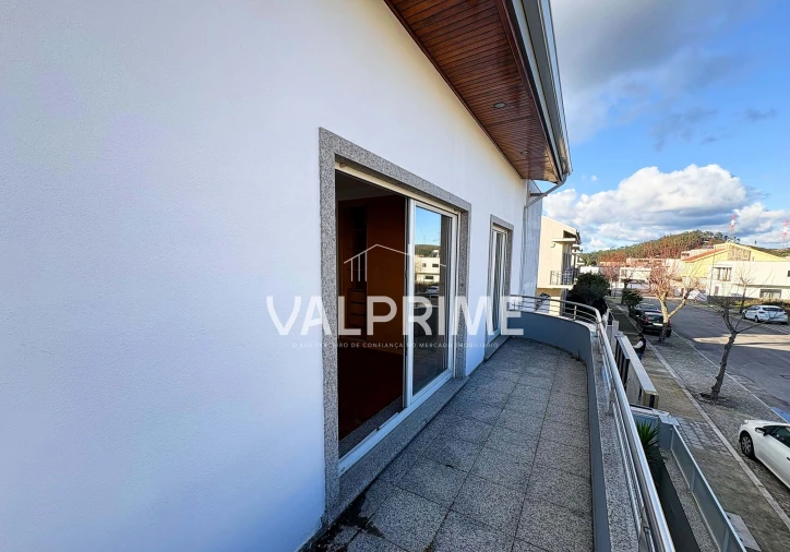 Moradia T4 para Venda em Valongo Foto 36