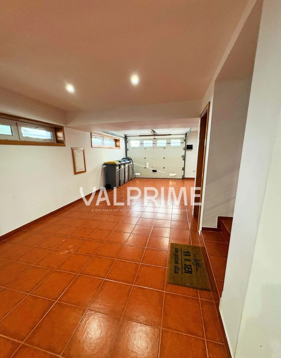 Moradia T4 para Venda em Valongo Foto 51