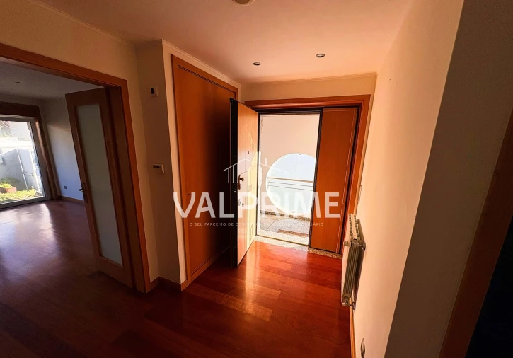 Moradia T4 para Venda em Valongo Foto 7