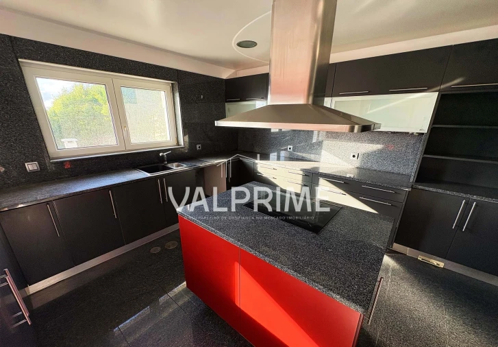 Moradia T4 para Venda em Valongo Foto 15