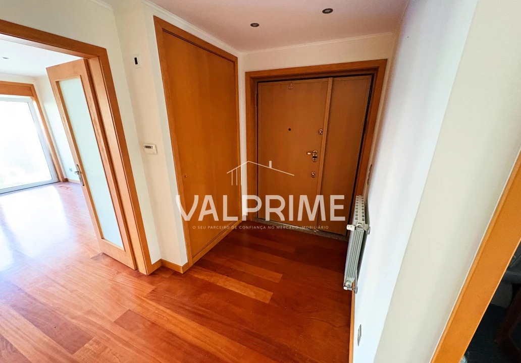 Moradia T4 para Venda em Valongo Foto 8