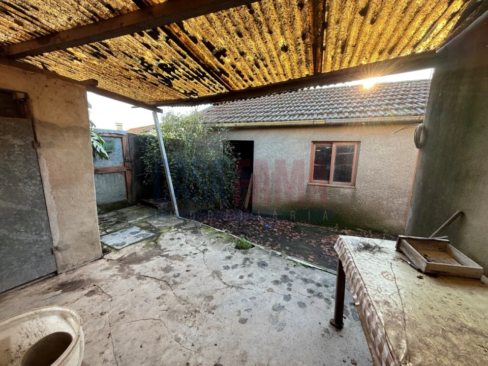 Moradia T2 para Venda em Rates Foto 18