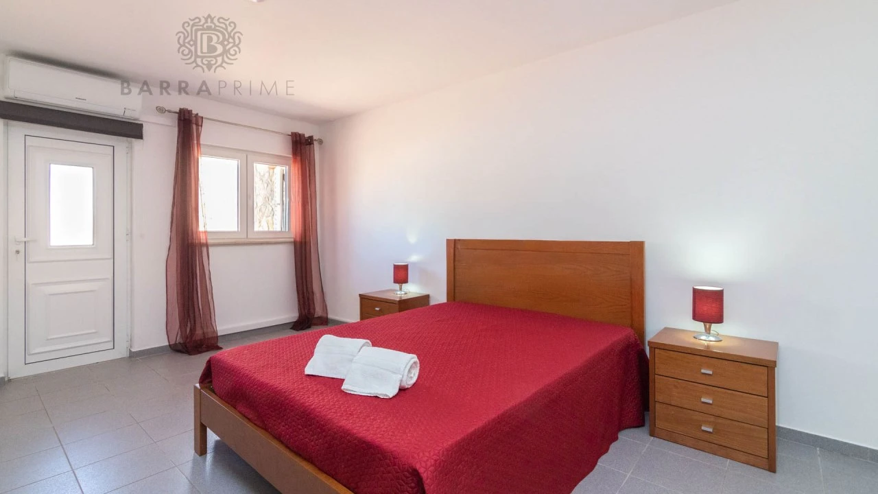 Moradia T4 para Venda em Albufeira e Olhos de Água Foto 19