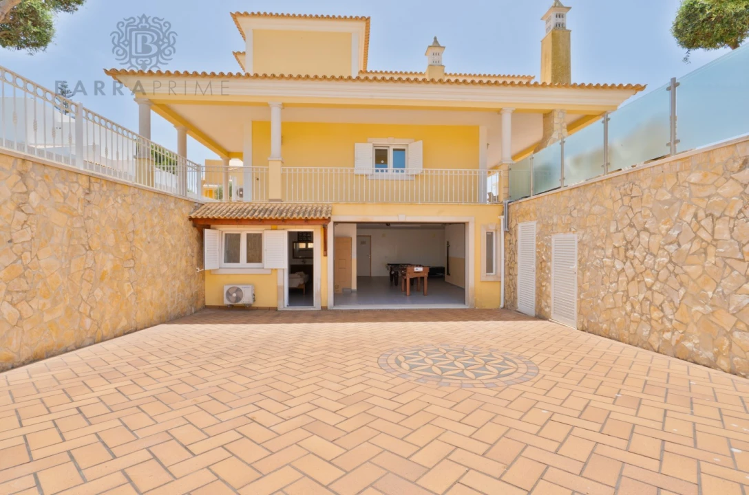 Moradia T4 para Venda em Albufeira e Olhos de Água Foto 5