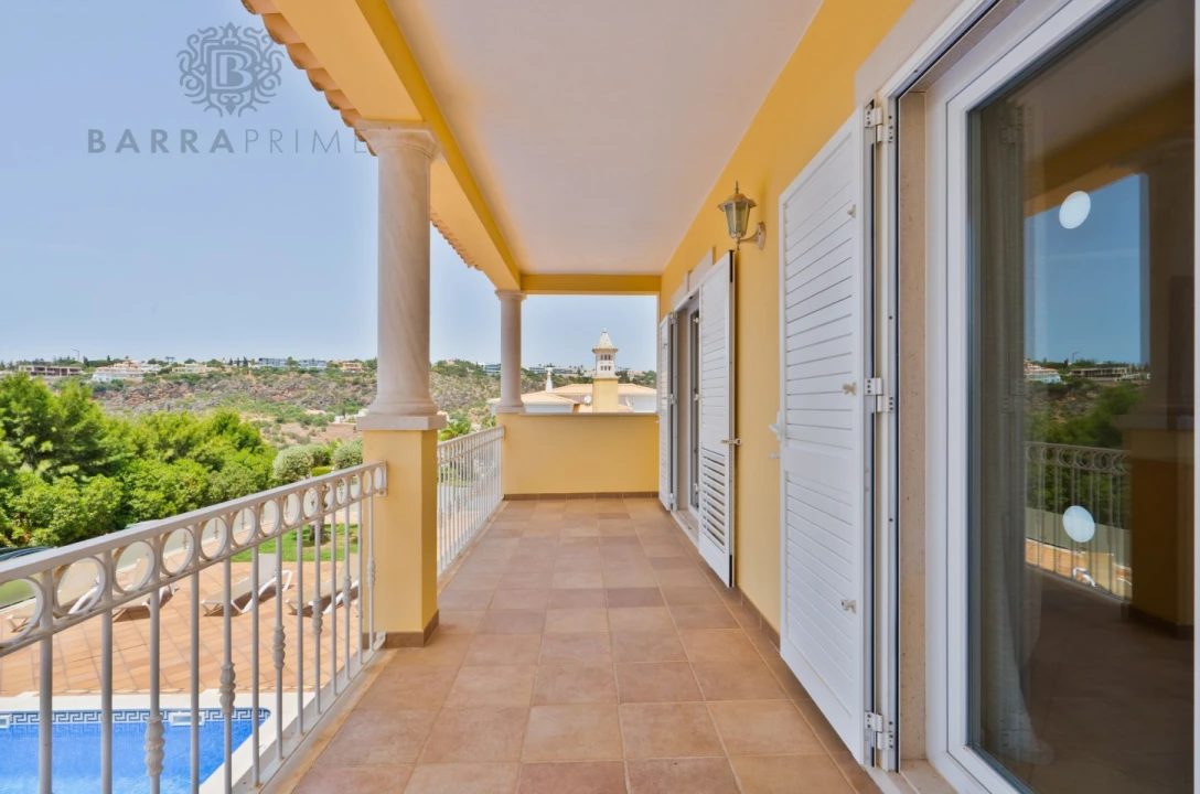Moradia T4 para Venda em Albufeira e Olhos de Água Foto 40