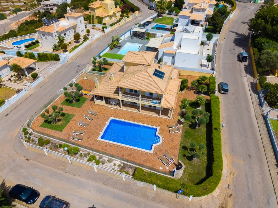 Moradia T4 para Venda em Albufeira e Olhos de Água Foto 45
