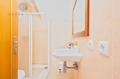 Moradia T4 para Venda em Albufeira e Olhos de Água