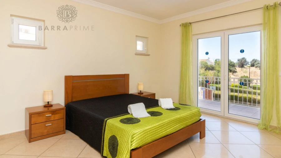 Moradia T4 para Venda em Albufeira e Olhos de Água Foto 17