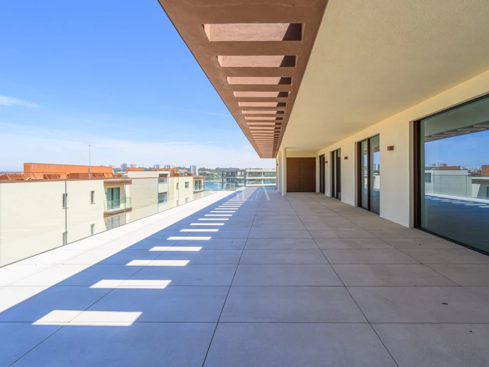 Apartamento T4 para Venda em Canidelo Foto 3