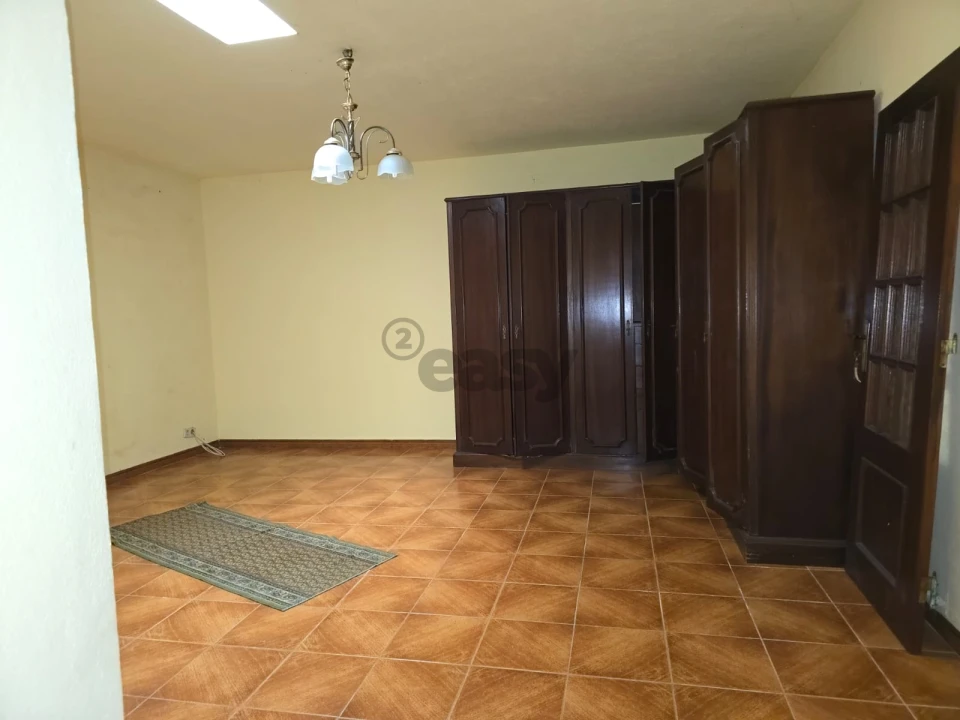 Moradia T2 para Venda em Venda do Pinheiro e Santo Estêvão das Galés Foto 5