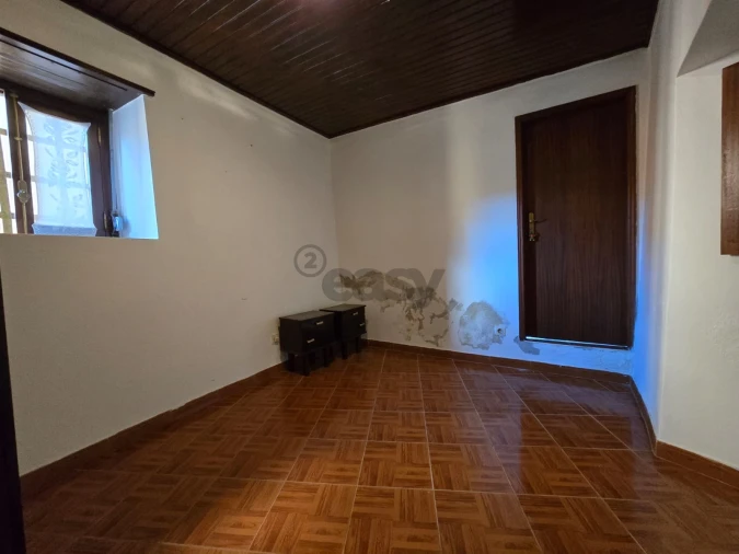 Moradia T2 para Venda em Venda do Pinheiro e Santo Estêvão das Galés Foto 9