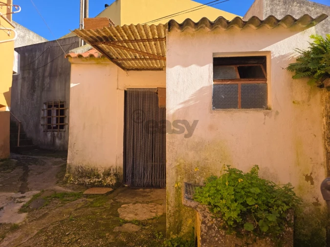 Moradia T2 para Venda em Venda do Pinheiro e Santo Estêvão das Galés Foto 13