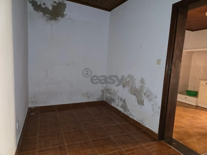 Moradia T2 para Venda em Venda do Pinheiro e Santo Estêvão das Galés Foto 11