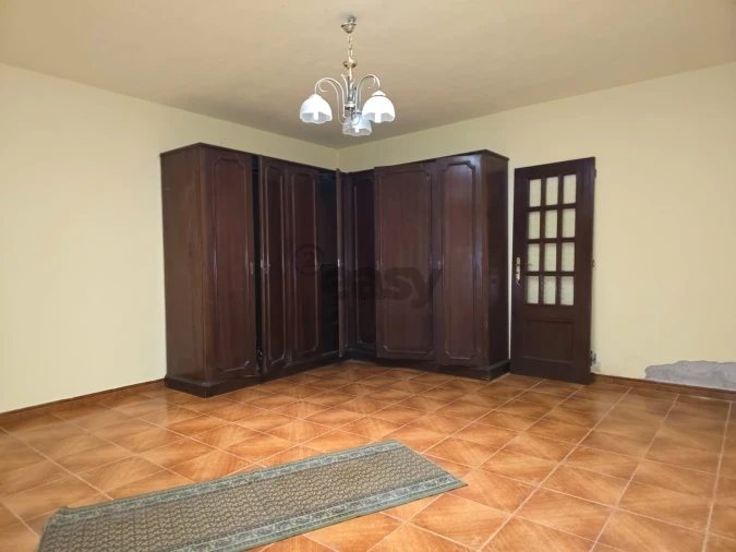 Moradia T2 para Venda em Venda do Pinheiro e Santo Estêvão das Galés Foto 6