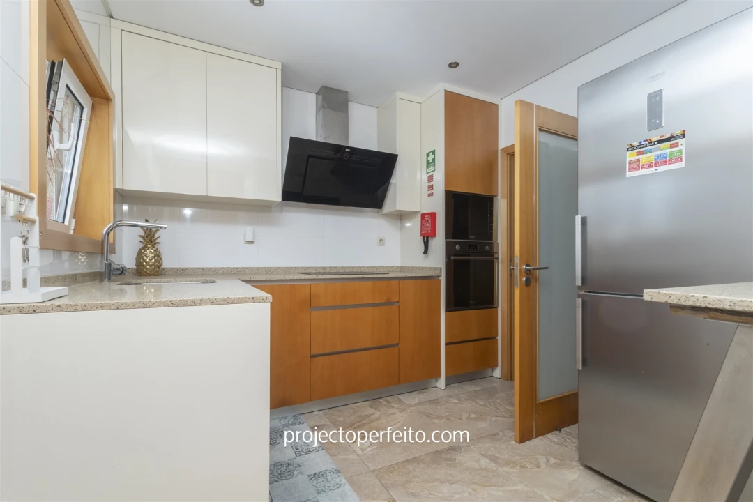 Moradia T4 para Arrendamento em Anta e Guetim Foto 6