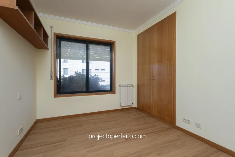 Apartamento T2 para Arrendamento em São Felix da Marinha Foto 10