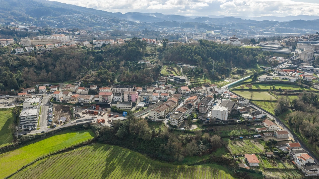 Apartamento T3 para Venda em Azurem Foto 23