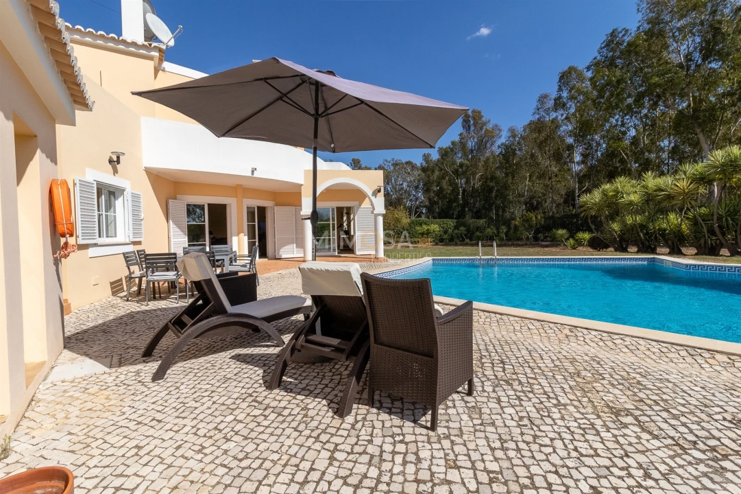 Moradia T4 para Venda em Alvor Foto 48