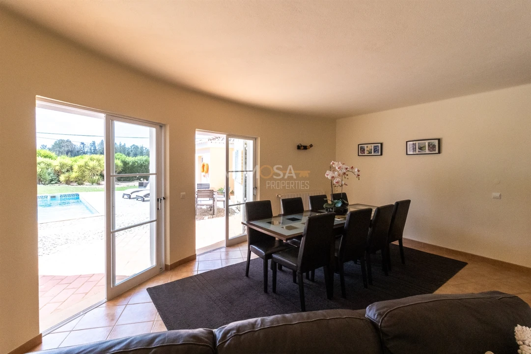 Moradia T4 para Venda em Alvor Foto 15