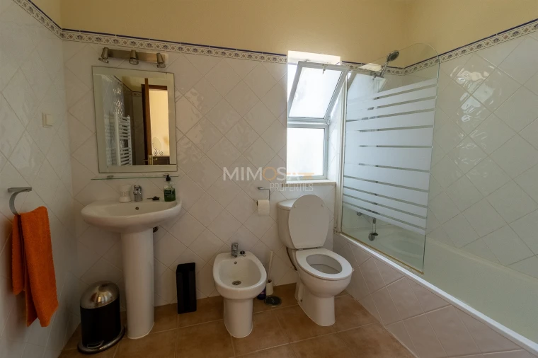 Moradia T4 para Venda em Alvor Foto 35