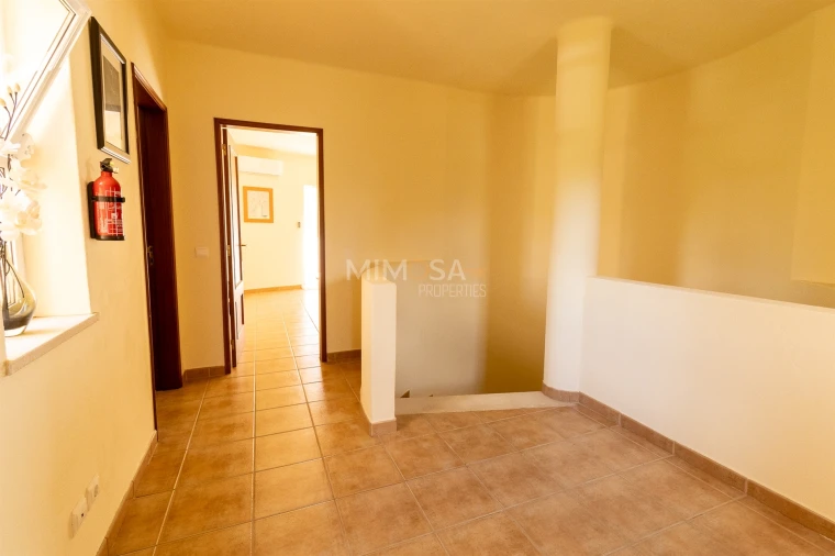 Moradia T4 para Venda em Alvor Foto 26